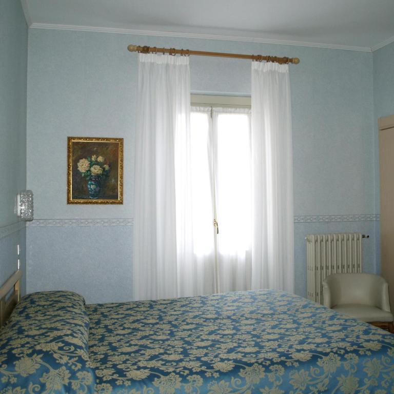 Du Parc Otel Lake Maggiore Oda fotoğraf