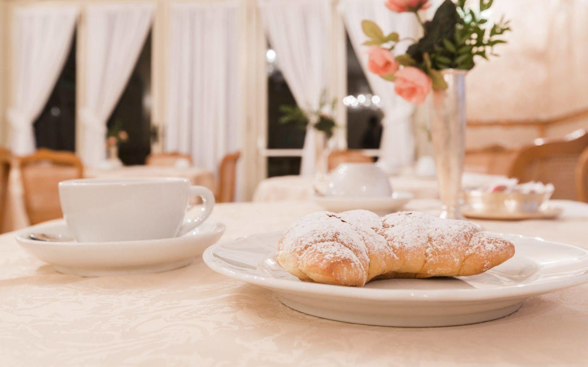 Du Parc Otel Lake Maggiore Dış mekan fotoğraf